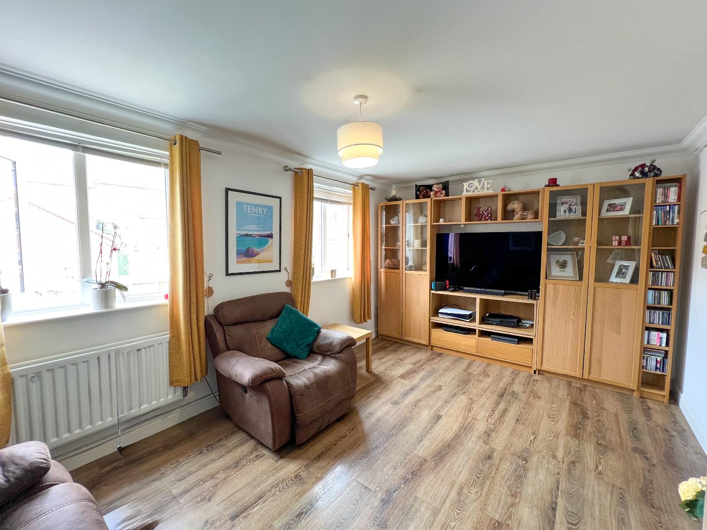 Longacres, Brackla, Bridgend County Borough, CF31 2DE
